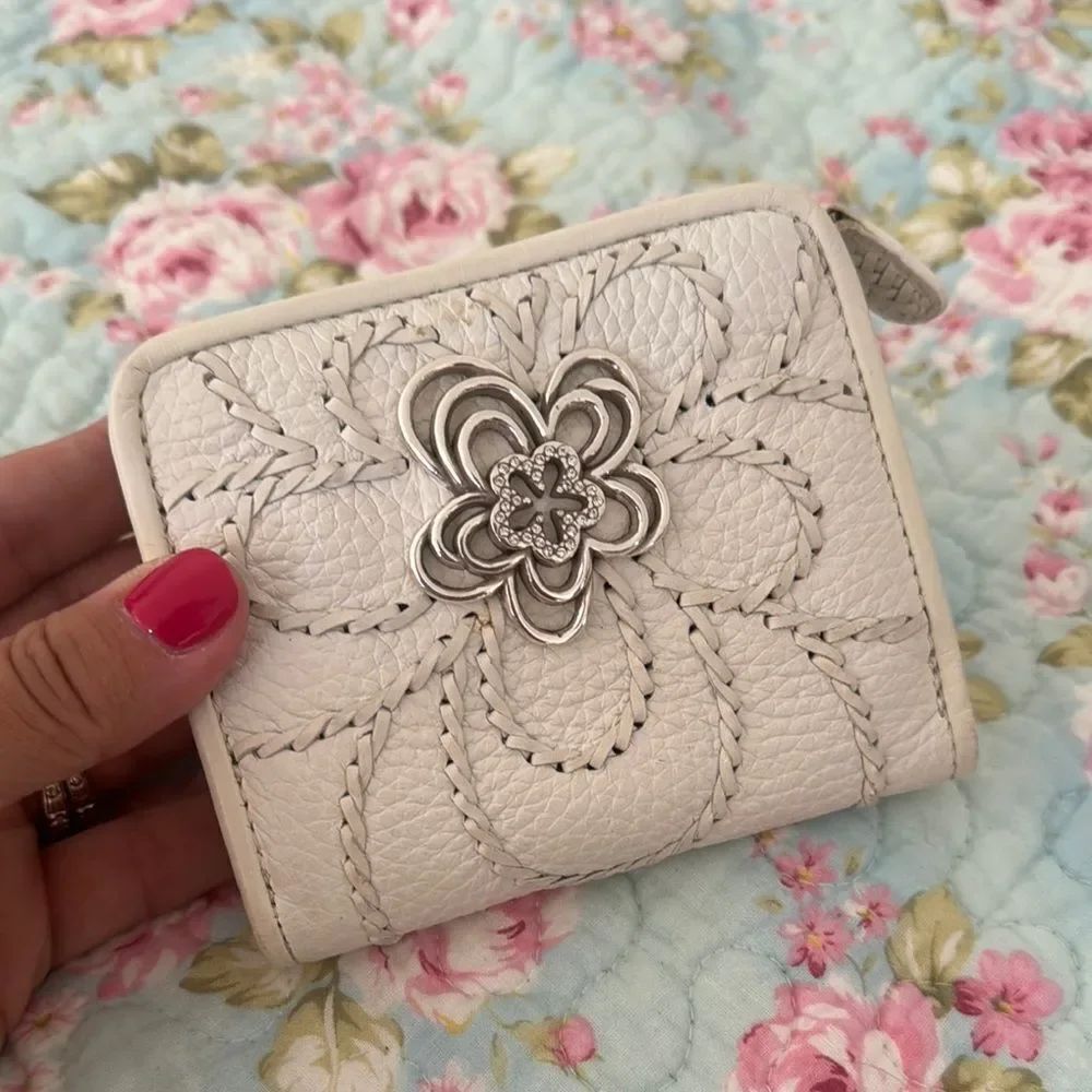 Charming *Brighton* Ivory Leather Compact Wallet